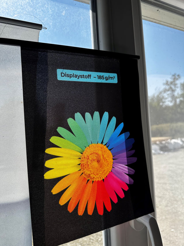 Fahne Personalisiert / Schwenkfahne mit Wunschmotiv